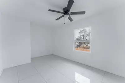 611 N Long Avenue, Chicago, IL 60644 - Photo 17