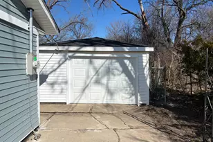 591 Andover St, Chicago Heights, IL 60411 - Photo 13