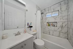 10345 Barnard Dr, Chicago Ridge, IL 60415 - Photo 13