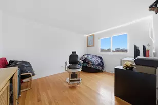 10345 Barnard Dr, Chicago Ridge, IL 60415 - Photo 15