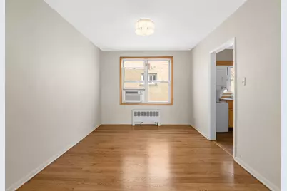 2615 W Fitch Avenue #3A, Chicago, IL 60645 - Photo 3