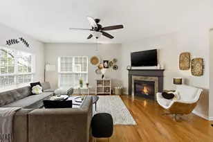 119 N 1st St, Geneva, IL 60134 - Photo 13