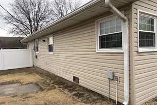 24 Cessna Dr, Centralia, IL 62801 - Photo 3