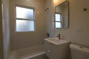 9242 S Throop St, Chicago, IL 60620 - Photo 5