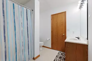 1071 Alexandria Dr, Sycamore, IL 60178 - Photo 17