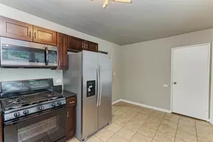 2837 Oxford Dr, Markham, IL 60428 - Photo 9