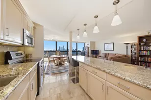 360 E Randolph St, Chicago, IL 60601 - Photo 9