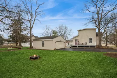 121 S Walkup Avenue, Crystal Lake, IL 60014 - Photo 25