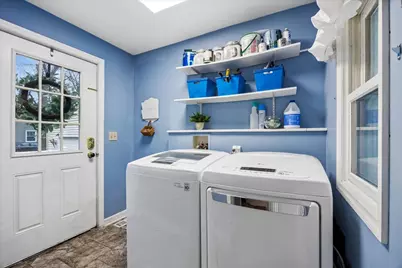 121 S Walkup Avenue, Crystal Lake, IL 60014 - Photo 21