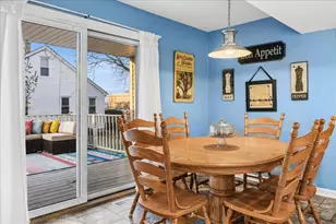 121 S Walkup Ave, Crystal Lake, IL 60014 - Photo 5