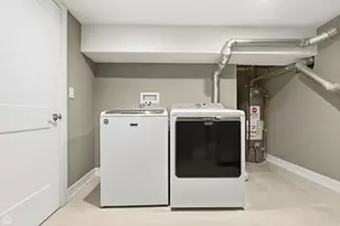 4052 N Olcott Ave, Norridge, IL 60706 - Photo 15