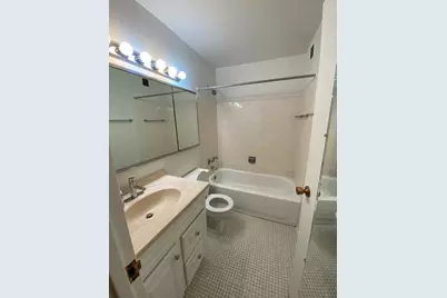 1636 N Wells Street #602, Chicago, IL 60614 - Photo 3