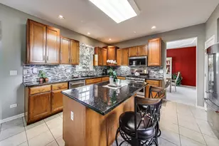 23058 Arbor Creek Dr, Plainfield, IL 60586 - Photo 9