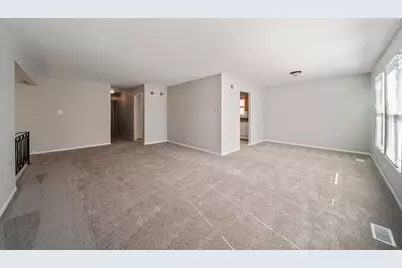 526 King Arthur Way, Bolingbrook, IL 60440 - Photo 5