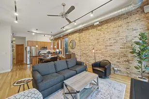 1925 W Division St, Chicago, IL 60622 - Photo 5