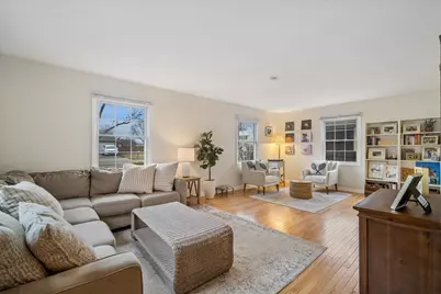 271 Terrace Place, Buffalo Grove, IL 60089 - Photo 3