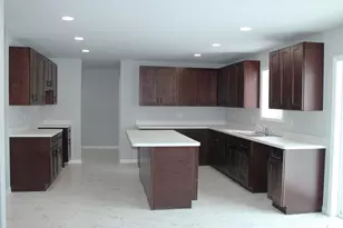 837 Blackhawk Dr, Braidwood, IL 60408 - Photo 3