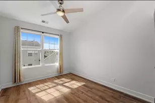 143 Holiday Ln, Hainesville, IL 60073 - Photo 13