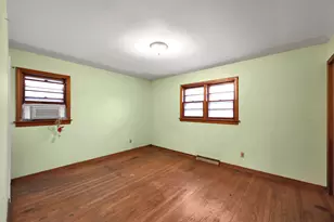 18446 Glen Oak Ave, Lansing, IL 60438 - Photo 9