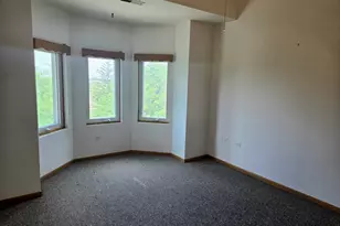 100 W Roosevelt Ave, Bensenville, IL 60106 - Photo 7