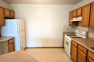 100 W Roosevelt Ave, Bensenville, IL 60106 - Photo 5
