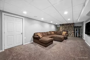 532 Circle Dr, Fox Lake, IL 60020 - Photo 33