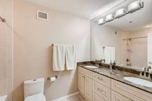 330 N Jefferson Street N, Chicago, IL 60661 - Photo 13