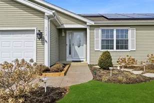 3412 Harbor Ridge Dr, Zion, IL 60099 - Photo 3