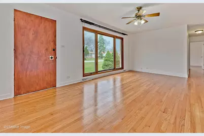 9412 Margail Avenue, Des Plaines, IL 60016 - Photo 3