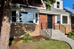 4727 N Newcastle Ave, Harwood Heights, IL 60706 - Photo 3