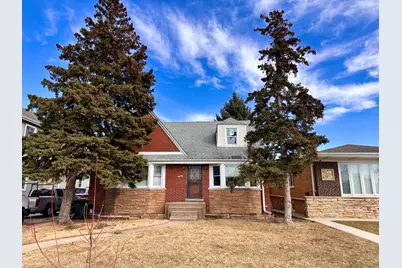 4727 N Newcastle Avenue, Harwood Heights, IL 60706 - Photo 1
