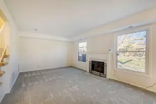 132 White Birch Ln, Westmont, IL 60559 - Photo 3