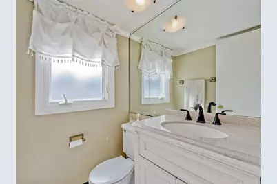 1121 N Greenfield Lane, Mount Prospect, IL 60056 - Photo 13