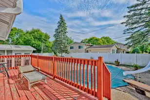 1121 N Greenfield Ln, Mount Prospect, IL 60056 - Photo 23