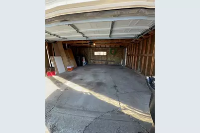 9534 S Yale Avenue, Chicago, IL 60628 - Photo 27