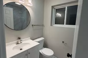 9534 S Yale Ave, Chicago, IL 60628 - Photo 13