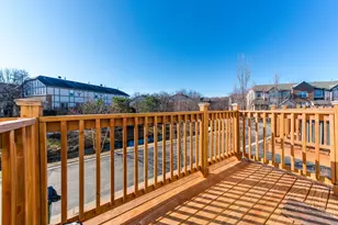 1129 N Claremont Dr, Palatine, IL 60074 - Photo 33