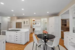 2715 Wendy Dr, Naperville, IL 60565 - Photo 13