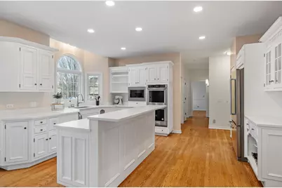 2715 Wendy Drive, Naperville, IL 60565 - Photo 15