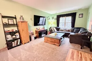 3105 Woodside Dr, Joliet, IL 60431 - Photo 3