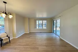 2204 Waterleaf Ct, Naperville, IL 60564 - Photo 3