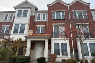 2225 S Crambourne Way, Arlington Heights, IL 60005 - Photo 1