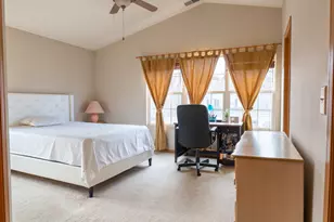 2333 Stoughton Cir, Aurora, IL 60502 - Photo 15