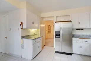 7741 S Paxton Ave, Chicago, IL 60649 - Photo 17