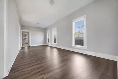 464 Prospect Street, Elgin, IL 60120 - Photo 3