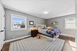 857 S Euclid Ave, Elmhurst, IL 60126 - Photo 21