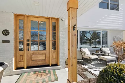 857 S Euclid Avenue, Elmhurst, IL 60126 - Photo 3