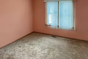 10812 Princess Ave, Chicago Ridge, IL 60415 - Photo 3