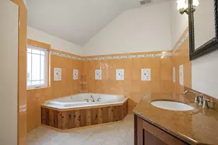 7842 Blazer Ave, Justice, IL 60458 - Photo 11