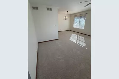 1264 Sandhurst Lane, South Elgin, IL 60177 - Photo 3